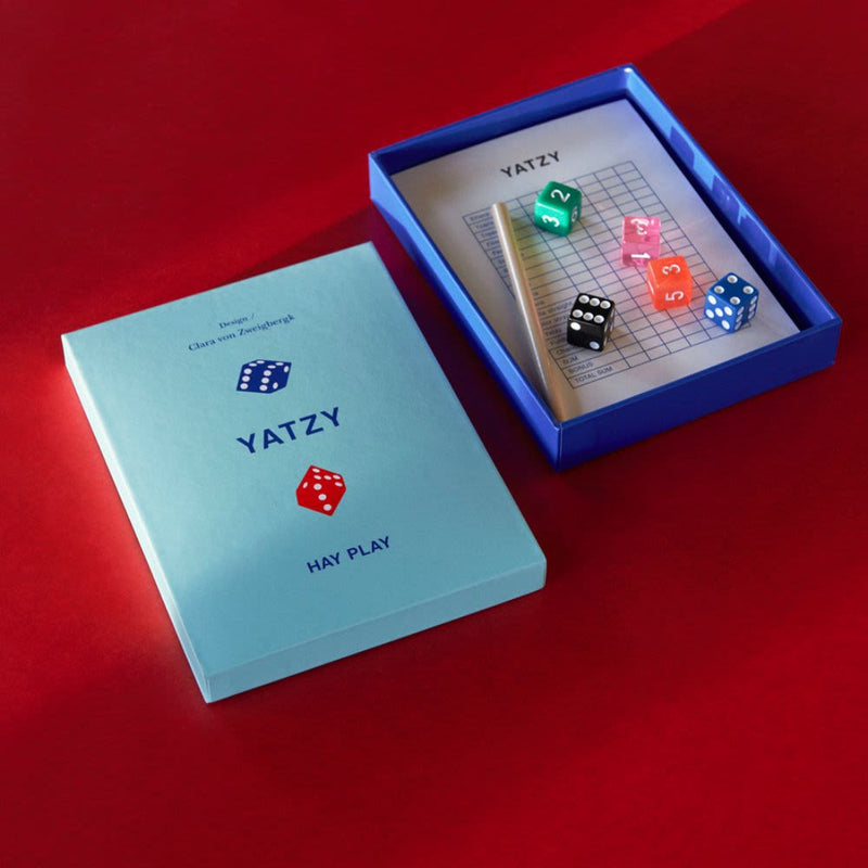 Play Yatzy
